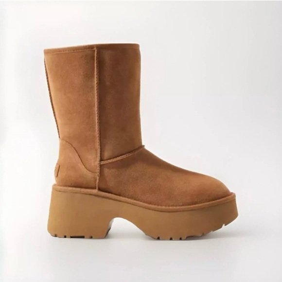UGG Shoes - UGG Classic New Heights Short Boot Size 10